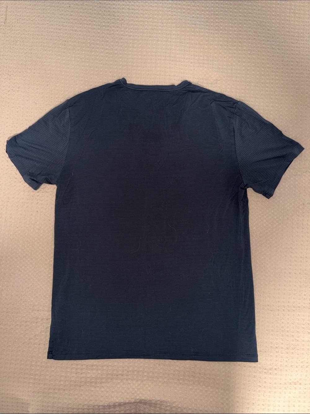 Vuori Linear Tech Henley - Picture 2 of 3